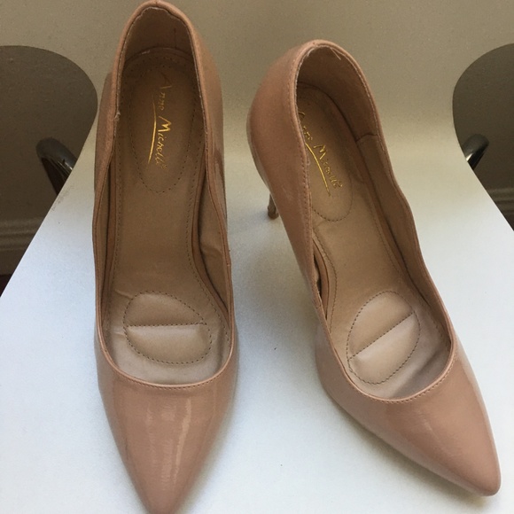 Anne Michelle - Picture 3 of 8